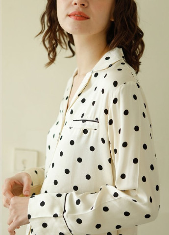Молочна всесезон піжама жіноча black peas рубашка + брюки Berni Fashion 57966