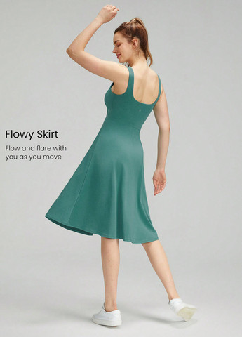 М'ятна спортивна сукня кльош SHEIN з логотипом