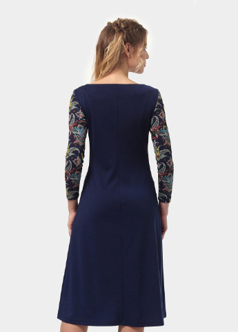 Темно-синее кэжуал платье клеш Lila Kass с абстрактным узором