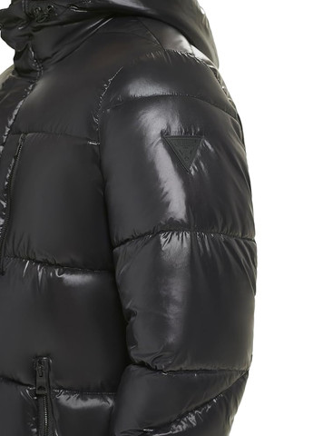 Чорна зимня куртка Guess