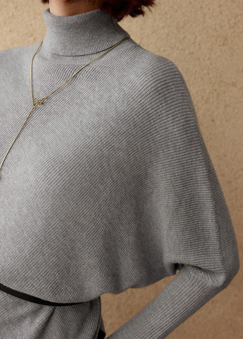 Сірий демісезонний светр SHEIN