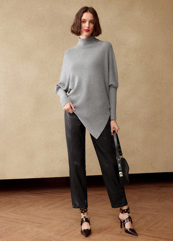 Сірий демісезонний светр SHEIN