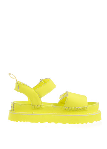 Кислотно-жёлтые босоножки Lola Andy на липучке с тиснением
