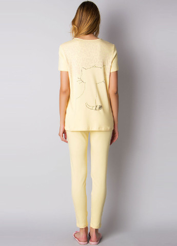 Светло-желтая всесезон пижама (футболка, брюки) Ogham
