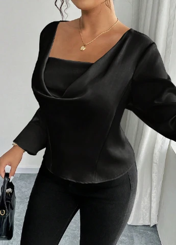 Чорна блуза SHEIN