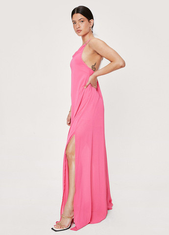 Розовое кэжуал платье с открытой спиной Nasty Gal однотонное