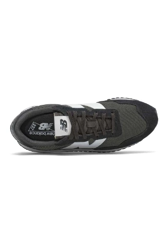 Чорно-білі кросівки демісезон New Balance