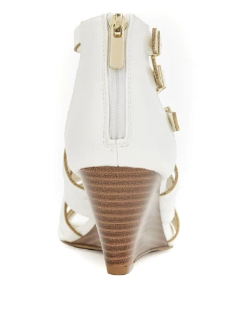 Белые босоножки JustFab с ремешком