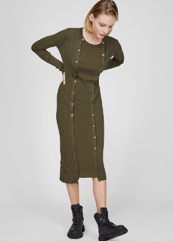Оливковое (хаки) кэжуал платье платье-свитер Diesel однотонное