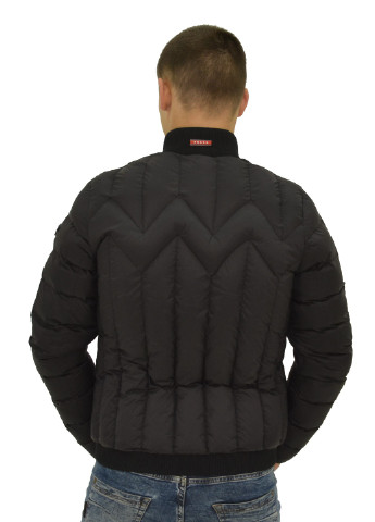 Черная зимняя куртка Prada