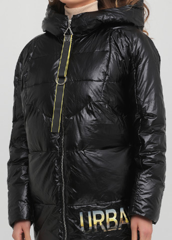 Чорна зимня куртка Ziai