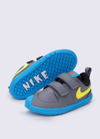 Сірі всесезон кросівки Nike Pico 5 Tdv