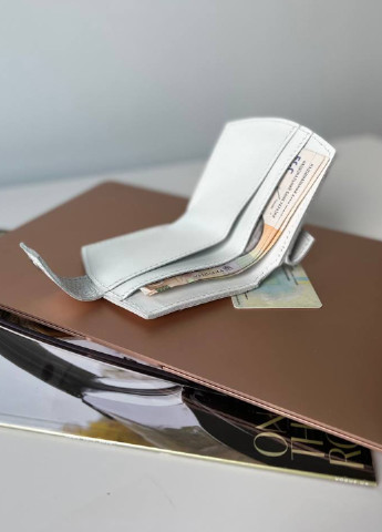 Мініатюрний гаманець ручної роботи лавандового кольору з натуральної шкіри з легким глянцевим ефектом Boorbon (253738084)