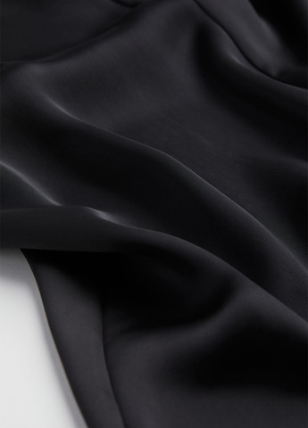 Черное кэжуал платье платье-комбинация H&M однотонное