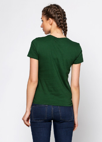 Темно-зеленая летняя футболка B&C