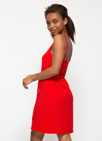 Красное кэжуал платье с открытыми плечами Lilove однотонное