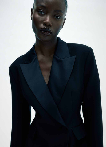 Черное кэжуал платье платье-жакет H&M однотонное