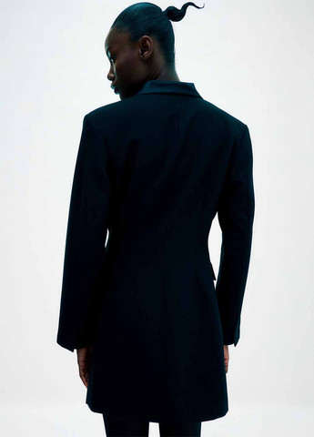 Черное кэжуал платье платье-жакет H&M однотонное