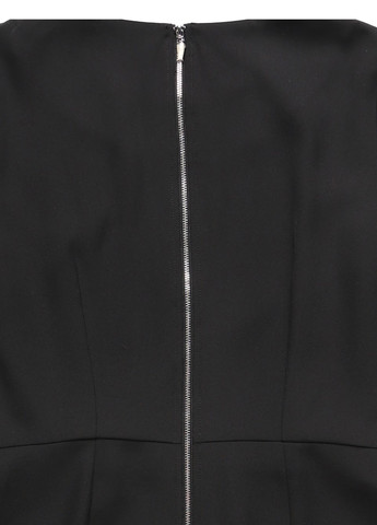 Черное кэжуал платье на запах Kiomi однотонное