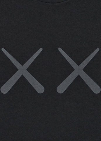 Черная футболка Uniqlo