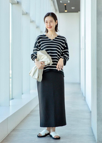 Черная кэжуал, офисная однотонная юбка Uniqlo карандаш