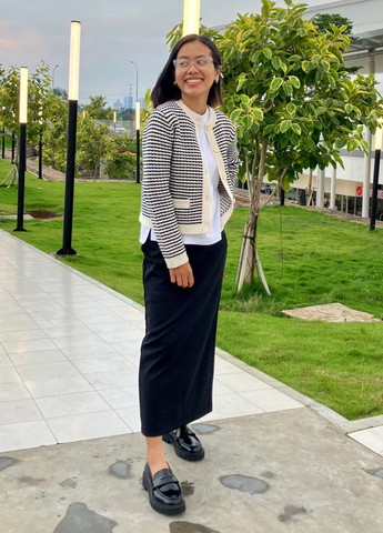 Черная кэжуал, офисная однотонная юбка Uniqlo карандаш