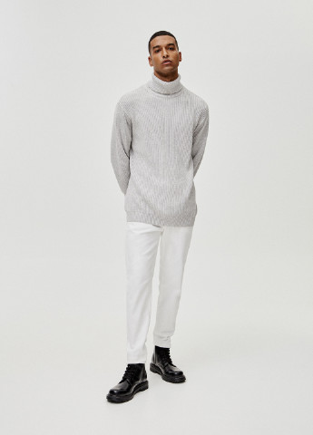 Світло-сірий демісезонний светр Pull & Bear