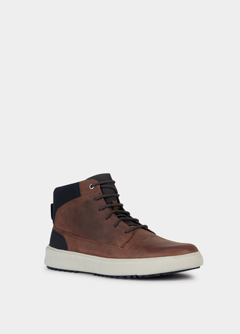 Коричневые осенние ботинки Geox