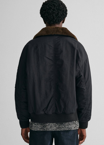 Черная зимняя куртка Gant