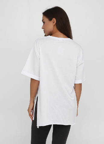 Белая летняя футболка Street Wear