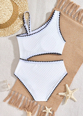 Білий демісезонний купальник суцільний SHEIN