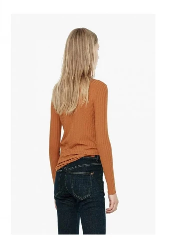 Коричневая блуза Mango