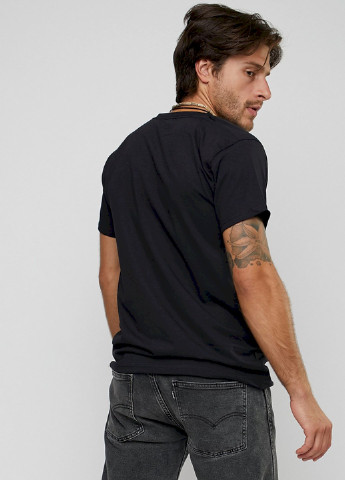 Черная футболка мужская YAPPI