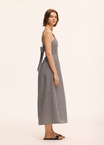 Черно-белое кэжуал платье с открытой спиной SHEIN в клетку