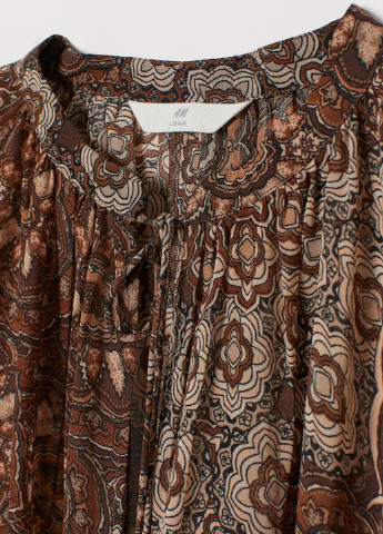 Коричневое кэжуал платье а-силуэт H&M с орнаментом