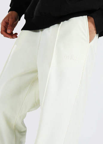 Белые кэжуал демисезонные прямые брюки Boohoo