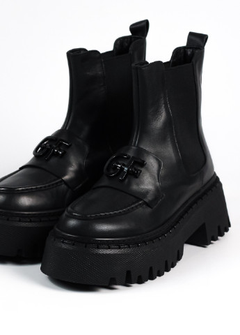 Черные женские ботинки без шнурков