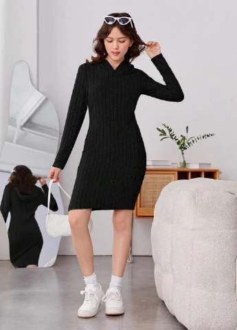 Чорна сукня SHEIN (301767282)