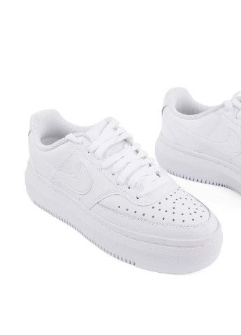 Білі осінні кросівки Nike