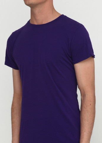 Темно-фіолетова футболка Gildan