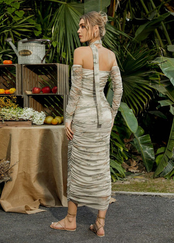 Оливкова (хакі) вечірня сукня силуетна, з відкритими плечима SHEIN тай-дай