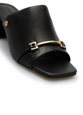 Шльопанці Kendall + Kylie (230367986)