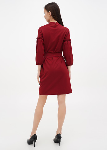 Бордовое кэжуал платье Sassofono однотонное