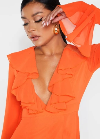 Оранжевое вечернее платье PrettyLittleThing однотонное