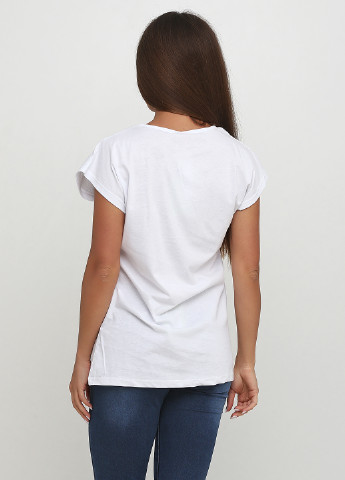Белая летняя футболка Kafkame