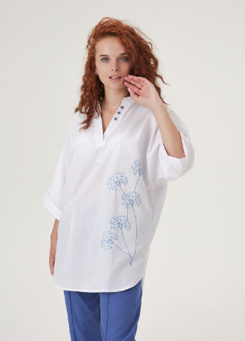 Біла блузка - туніка з подовженою спинкою та вишивкою по грудях. INNOE Блуза с вышивкой