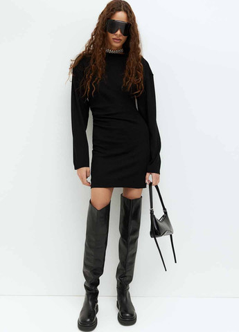 Чорна кежуал сукня силуетна H&M однотонна