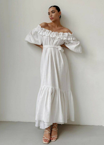 Белое повседневный платье с открытыми плечами Garna однотонное