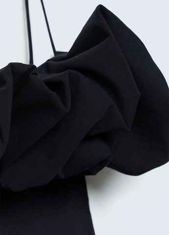 Черное коктейльное платье Stradivarius однотонное