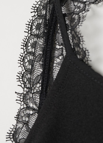 Черное коктейльное платье с открытой спиной H&M